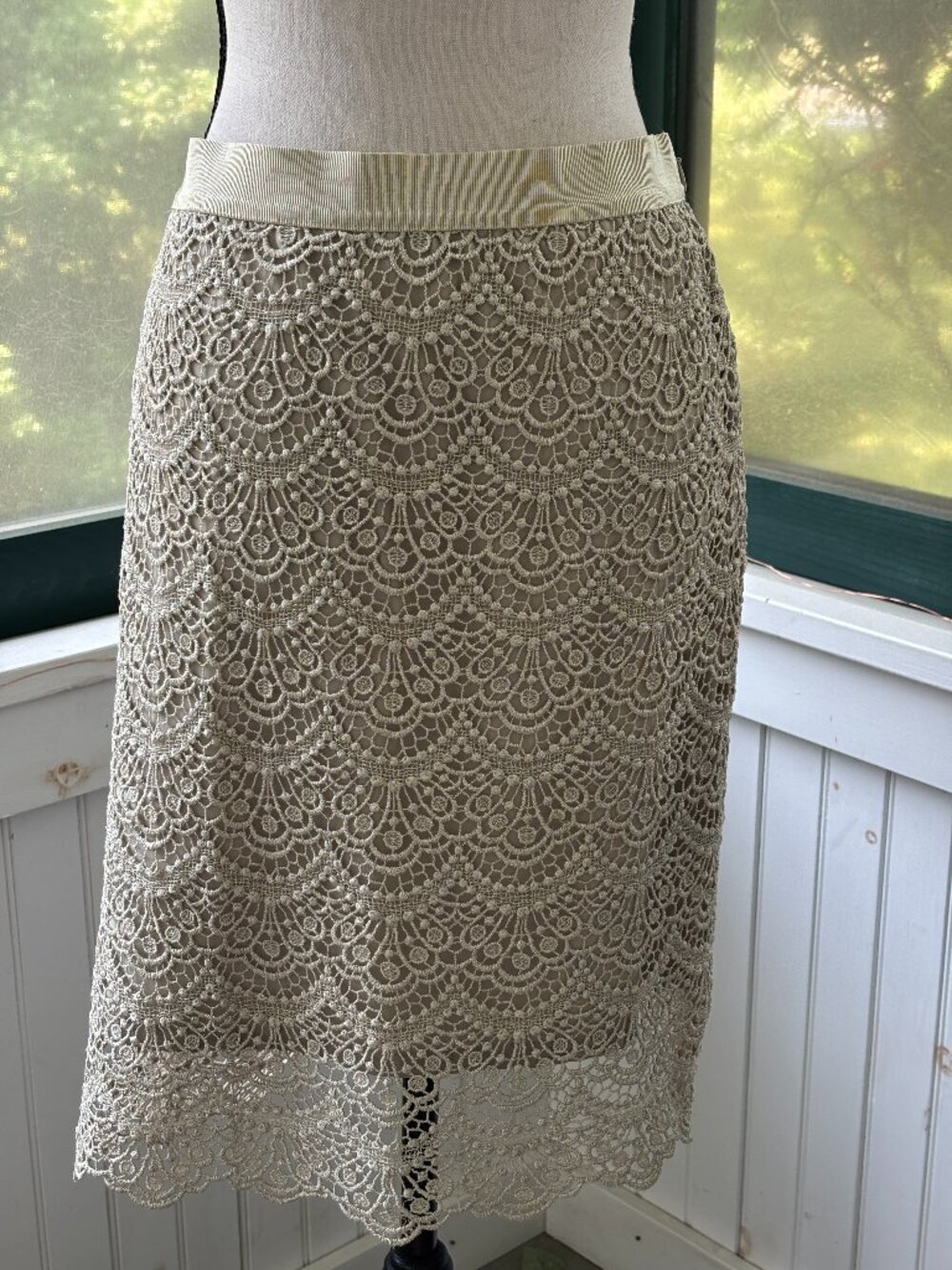 Ann Taylor | Ivory Metallic Lace Pencil Skirt | Size 14 | NWT